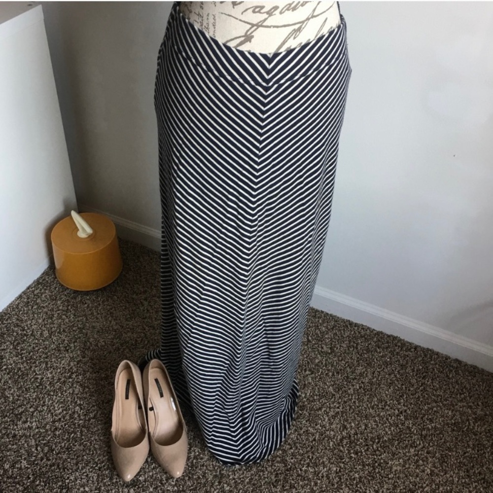 I Love H81 Maxi Skirt